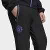 Dětské tepláky adidas MUFC C VT P Y - foto 4