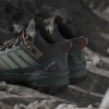 Pánské kotníkové boty adidas TERREX SKYCHASER MID GTX - foto 28