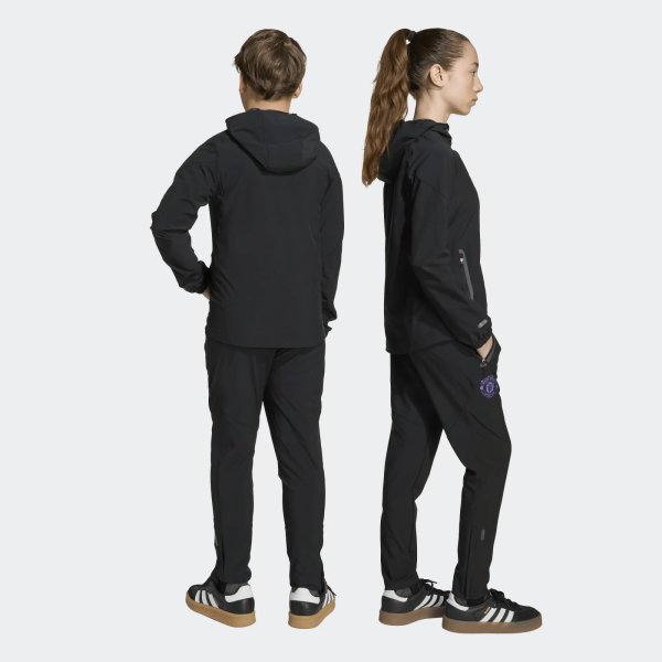 Dětské tepláky adidas MUFC C VT P Y - foto 6