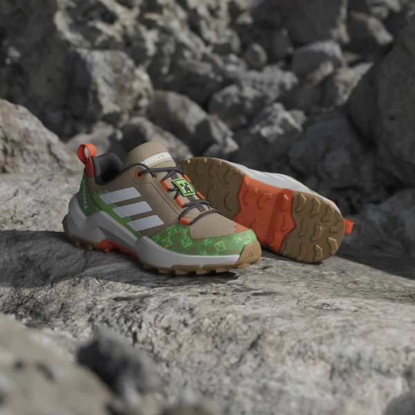 Dětské outdoorové boty adidas TERREX AX4R MINECRAFT K - foto 27