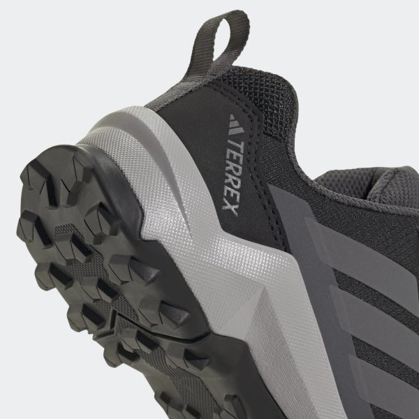 Dětské outdoorové boty adidas TERREX AX4R K - foto 8