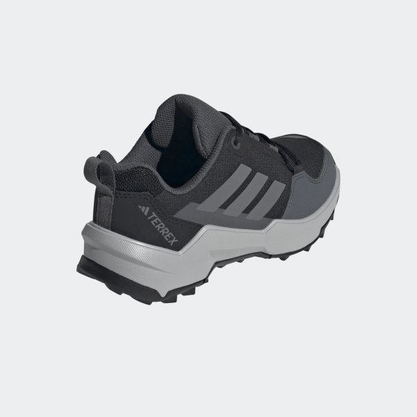 Dětské outdoorové boty adidas TERREX AX4R K - foto 6