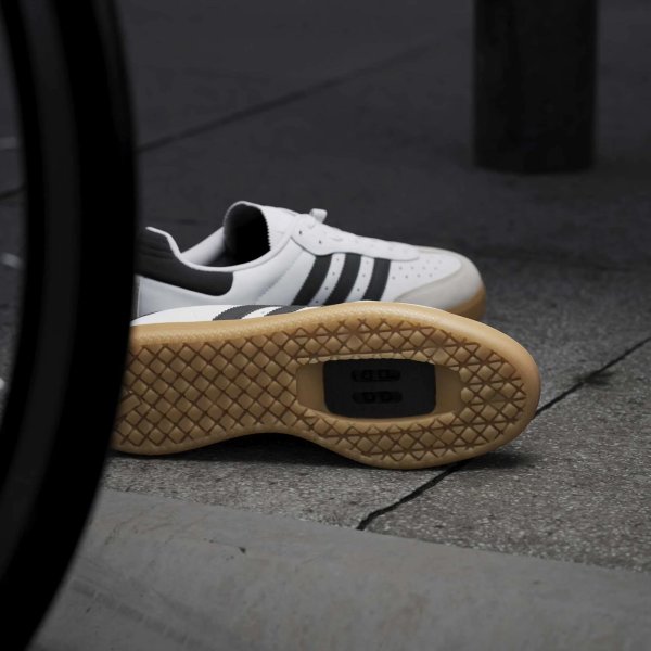 Cyklo boty adidas VELOSAMBA LEA - foto 24