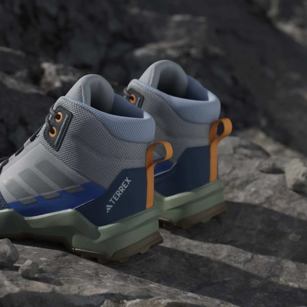 Dětské kotníkové boty adidas TERREX AX4R MID K - foto 30