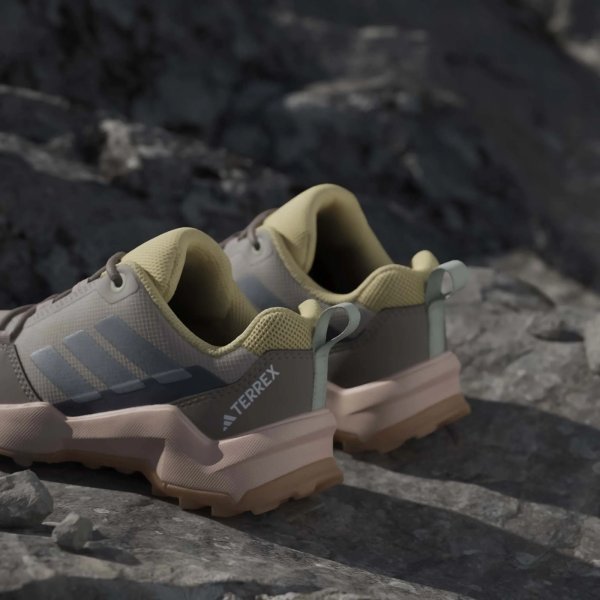 Dětské outdoorové boty adidas TERREX AX4R K - foto 30