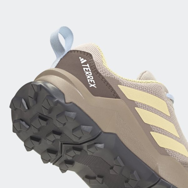 Dětské outdoorové boty adidas TERREX AX4S K - foto 8
