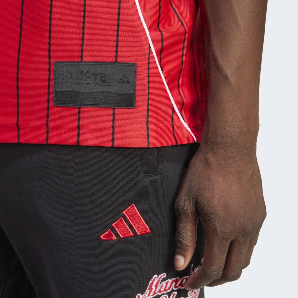 Pánské tričko adidas MUFC US SHIRT - foto 5